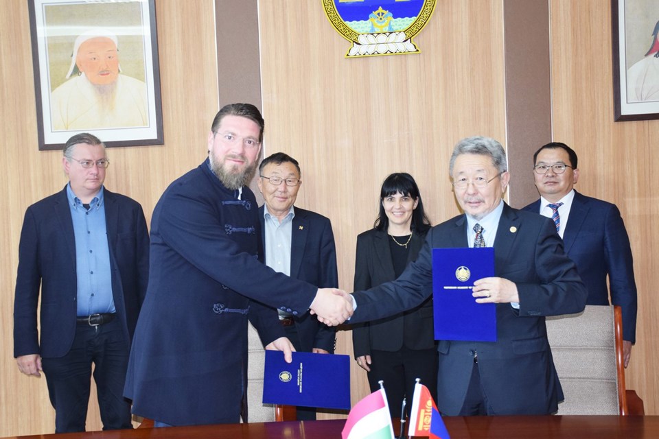 Mongolian Academy of Sciences signed a memorandum of understanding with the Hungarian Research Institute