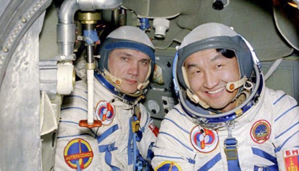 Program of a week-long flight of cosmonauts, J. Gurragchaa and B.A.Janibekov